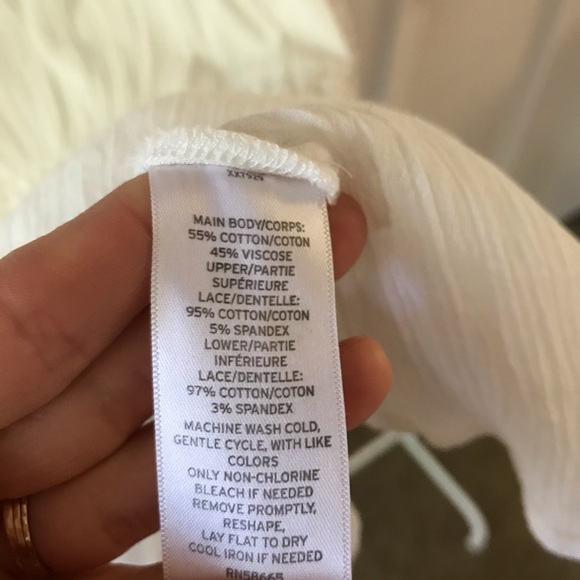 Hinge • Creamy White Embroidered Blouse - Picture 7 of 10